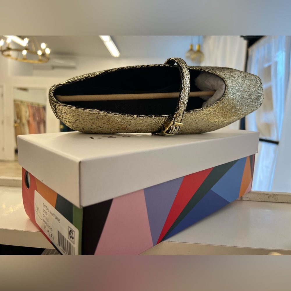 Katy Perry Collections Gold Flats - Picture 4 of 7